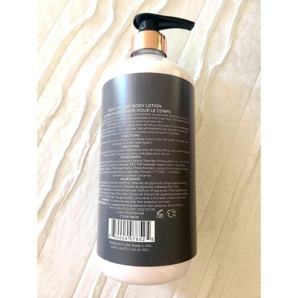 NWT MK Manna Kadar Luxe Bath Body Body Lotion 774. - Picture 3 of 5